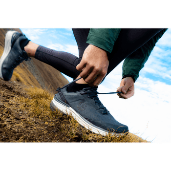 Chaussures Topo athletic Traverse Men Grey / Charcoal