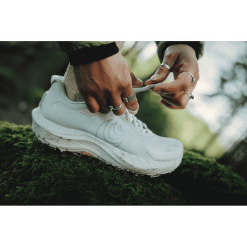 Chaussures Topo athletic MTN Racer 4 Women Black / Rose