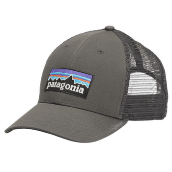 Casquette de baseball Patagonia P-6 Logo LoPro Trucker Hat Forge Grey