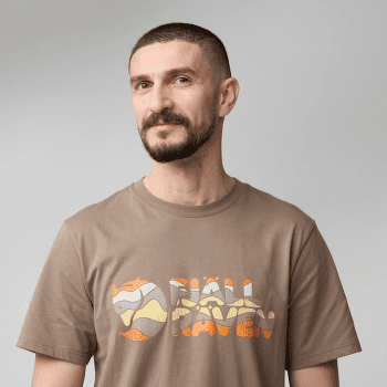 T-shirt a manches courtes Fjällräven Multicolor Logo T-Shirt Men Ochre